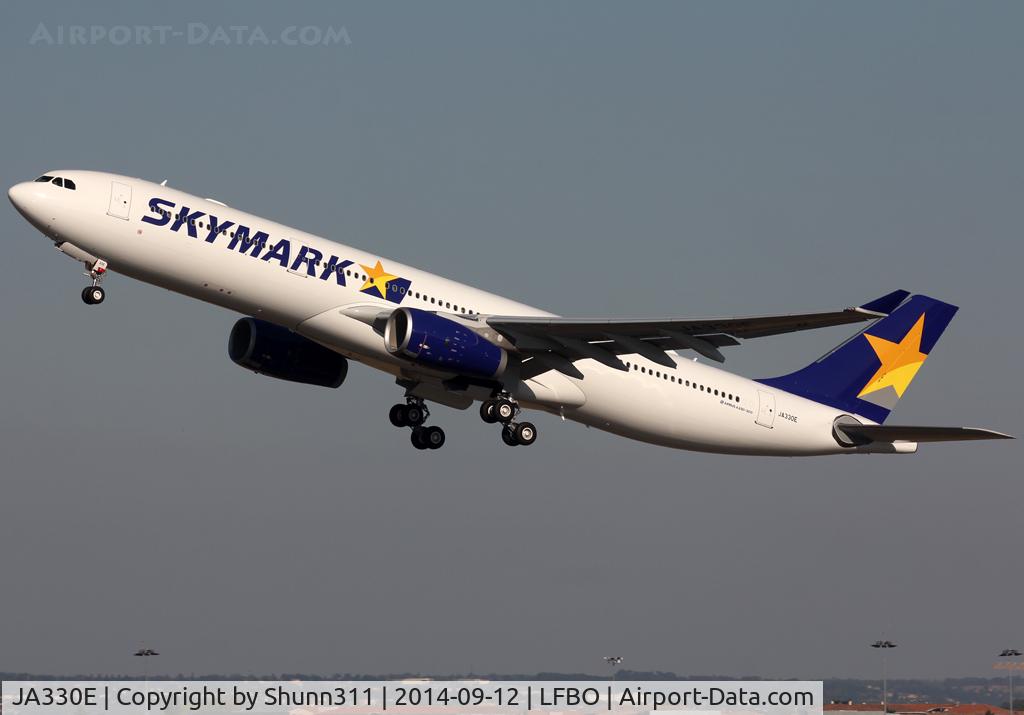 JA330E, 2014 Airbus A330-343 C/N 1554, Delivery day...