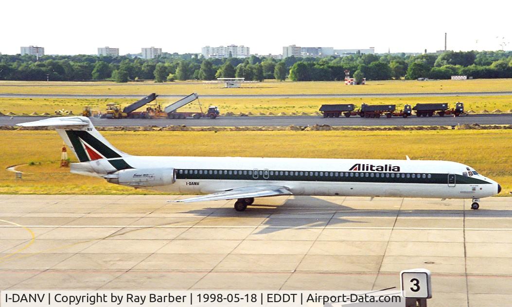 I-DANV, 1992 McDonnell Douglas MD-82 (DC-9-82) C/N 53205/2028, McDonnell Douglas DC-9-82 [53205] (Alitalia) Berlin-Tegel~D 18/05/1998