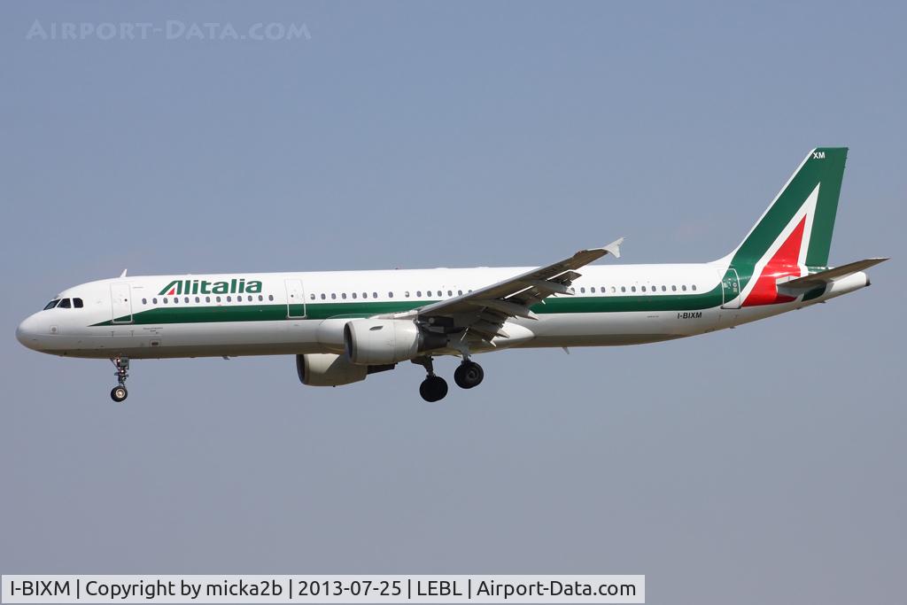 I-BIXM, 1996 Airbus A321-112 C/N 514, Landing