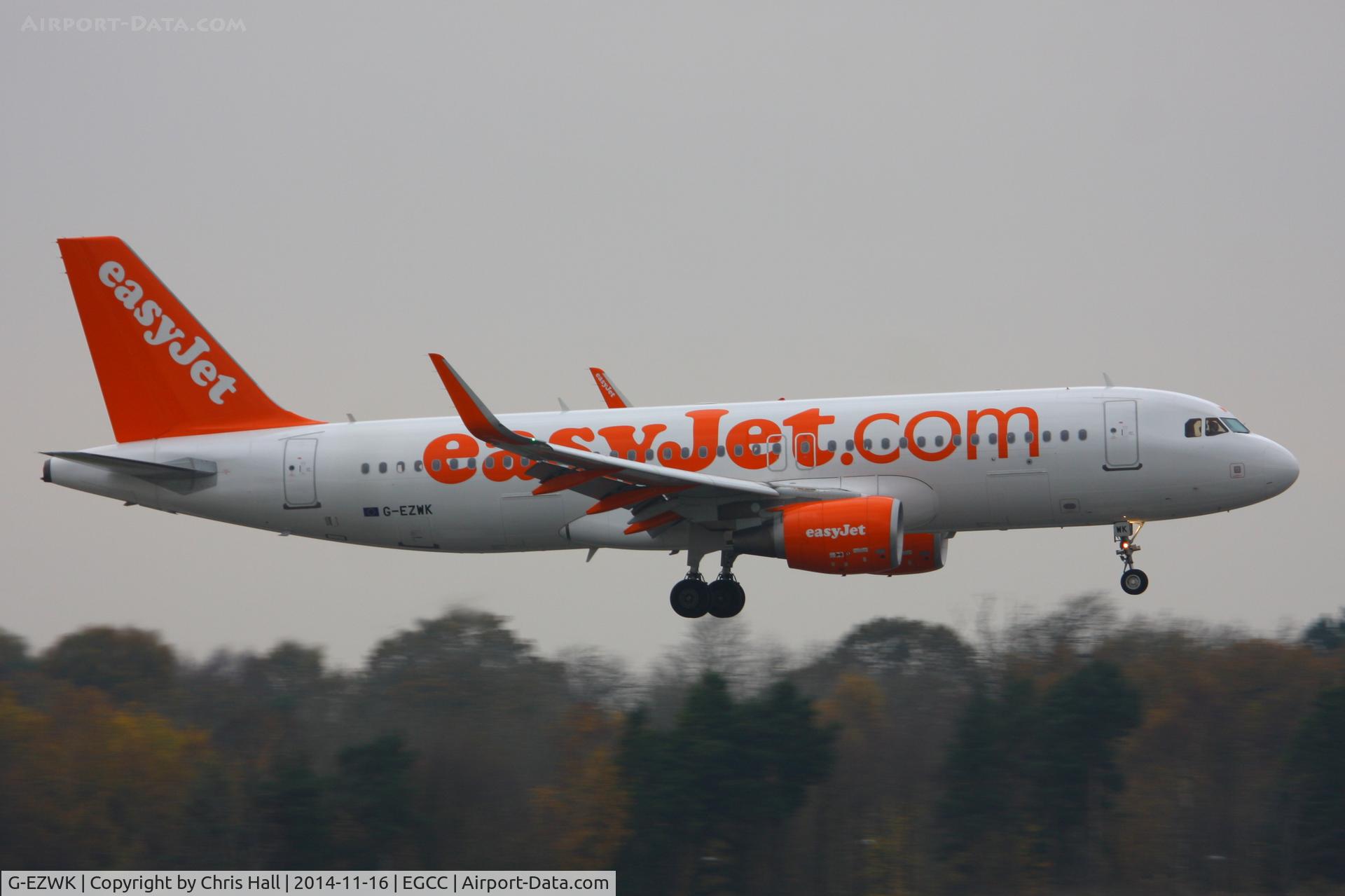 G-EZWK, 2013 Airbus A320-214 C/N 5688, easyJet