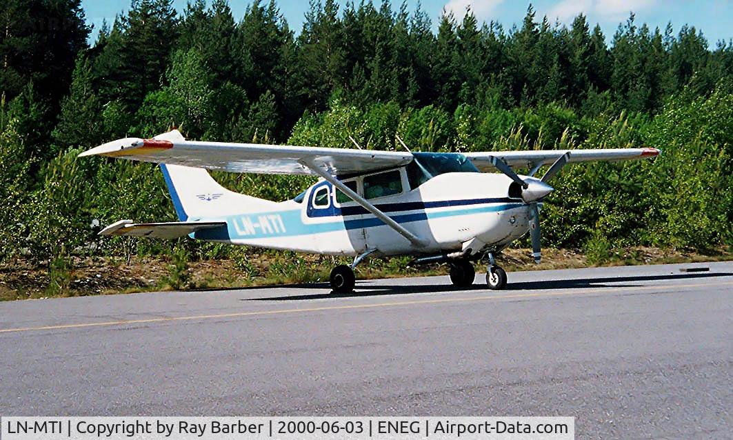 LN-MTI, 1976 Cessna U206F Stationair C/N U20603170, Cessna U.206F Stationair [U206-03170] Honefoss-Eggemoen~LN 03/06/2000