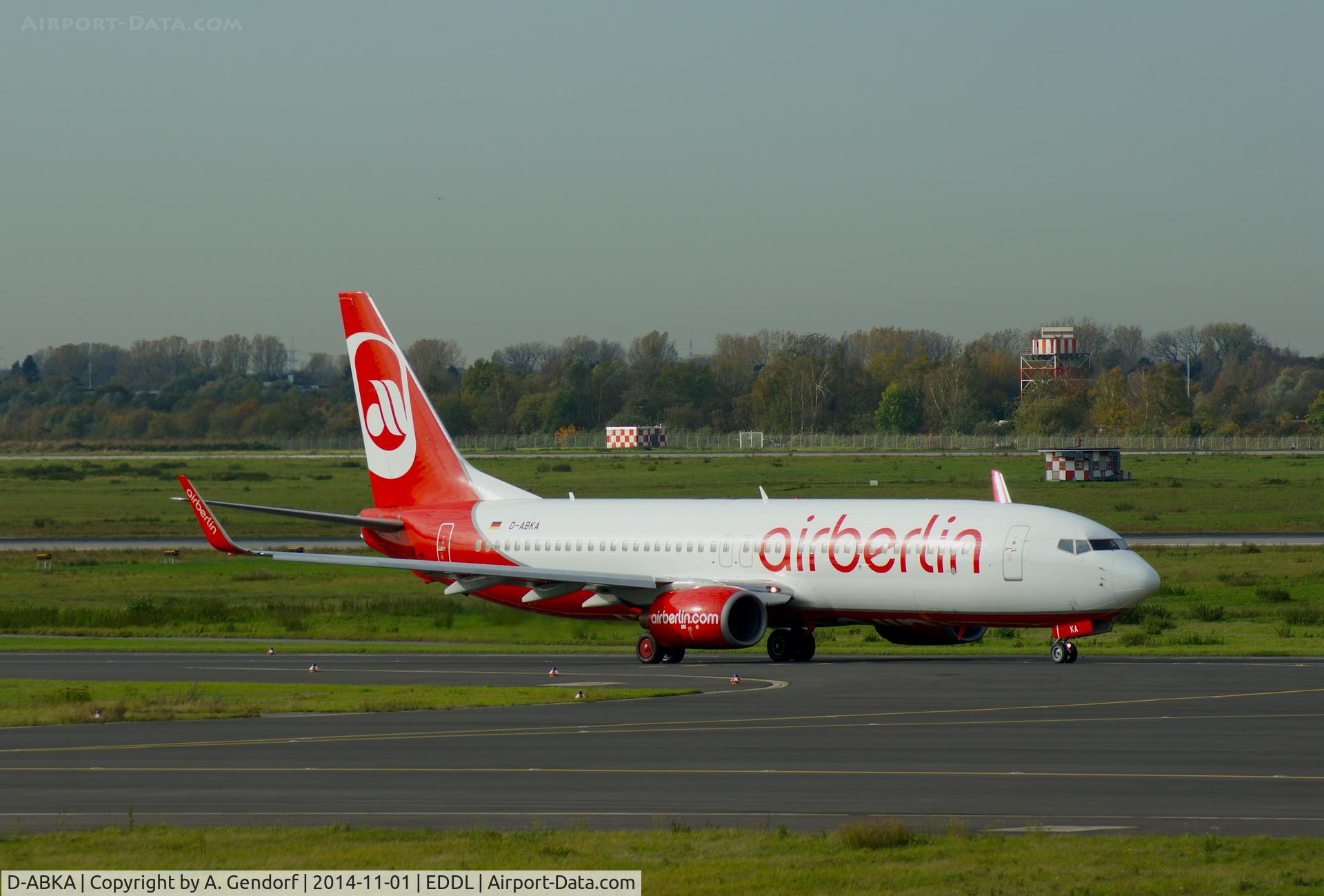 D-ABKA, 1999 Boeing 737-82R C/N 29329, Air Berlin, seen here on the taxiway at Düsseldorf Int'l(EDDL)