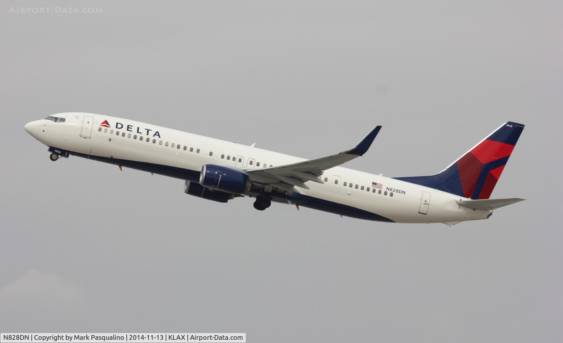 N828DN, 2014 Boeing 737-932/ER C/N 31939, Boeing 737-900ER