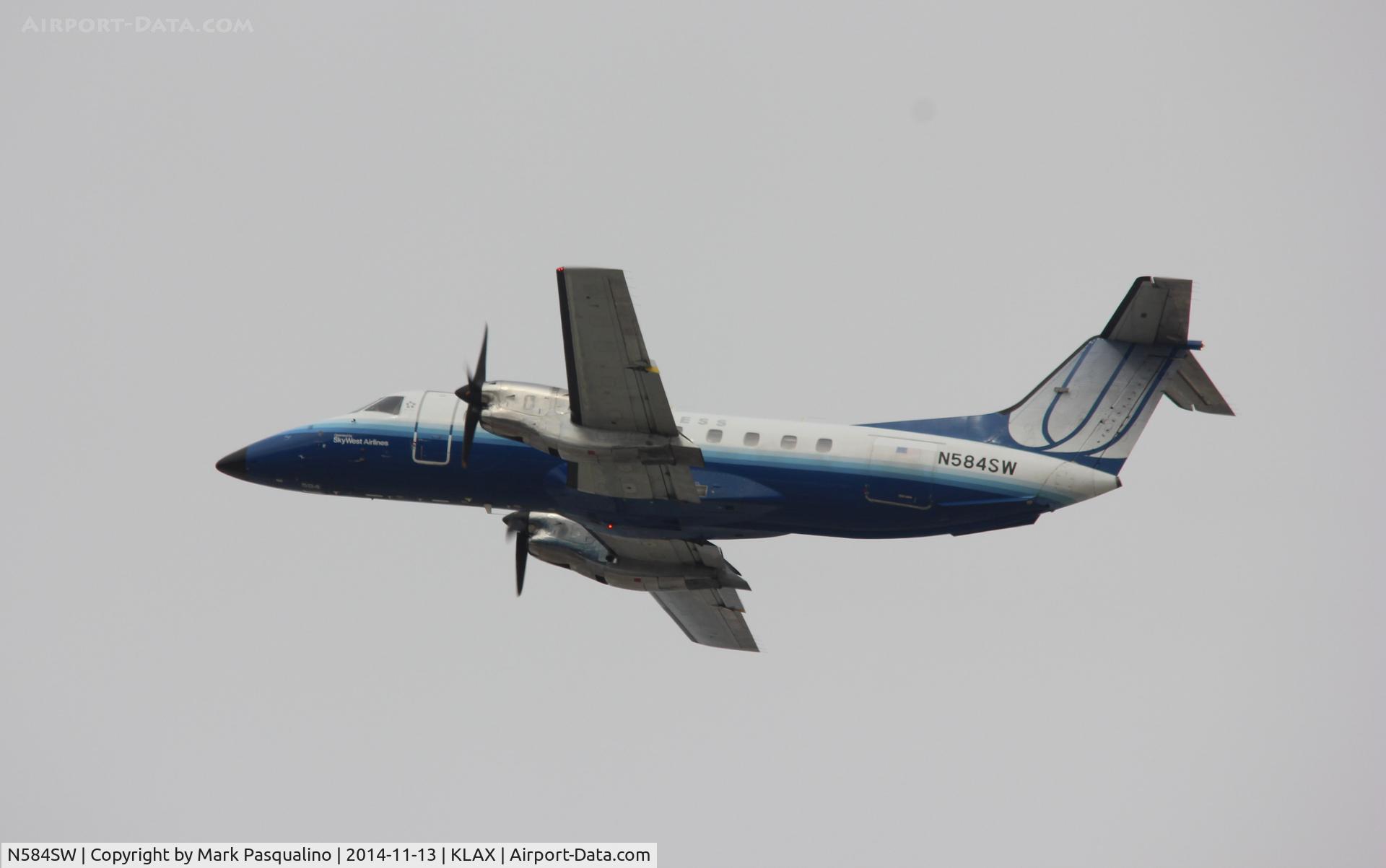 N584SW, 1999 Embraer EMB-120ER Brasilia C/N 120352, EMB-120ER