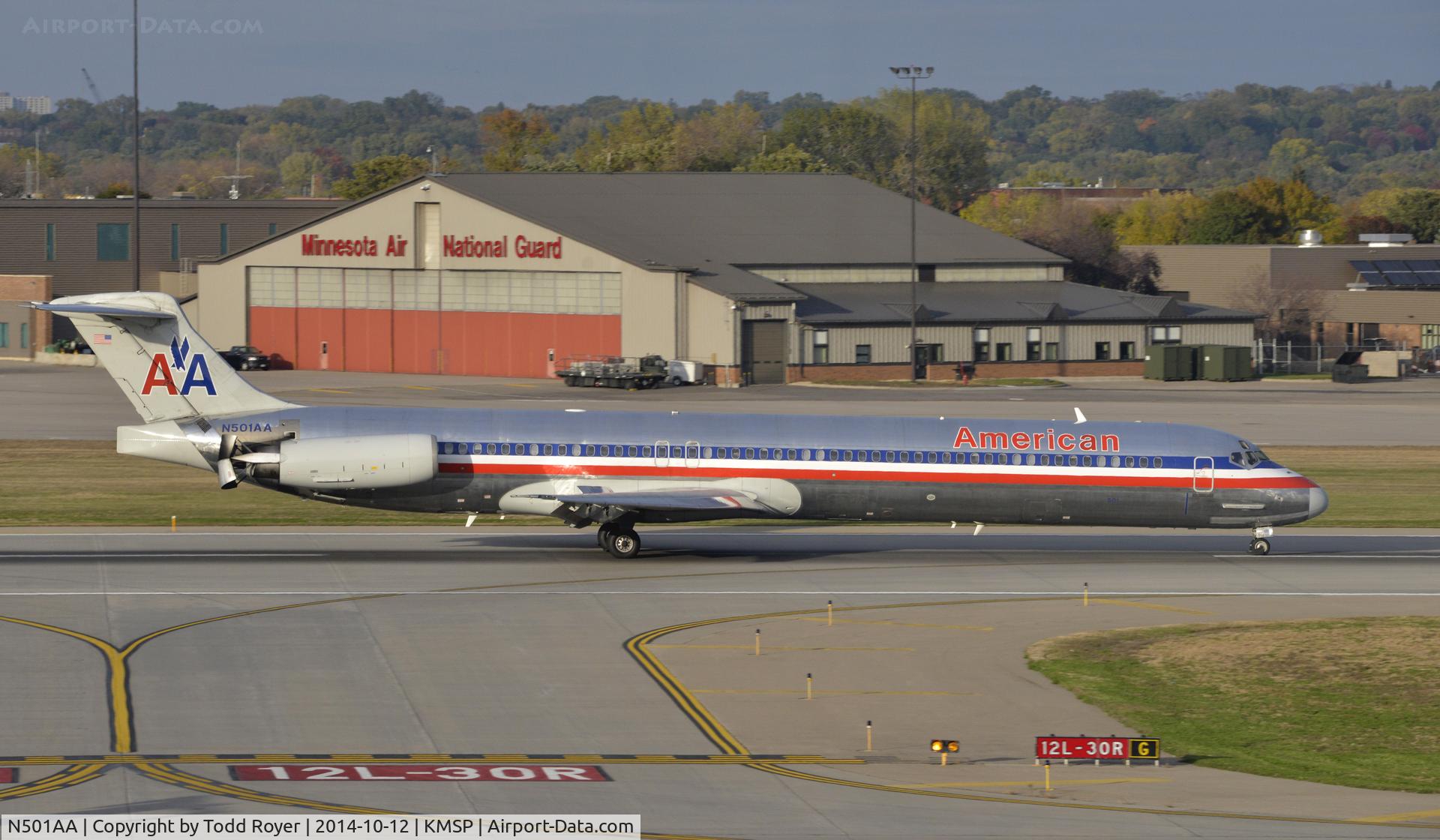 N501AA, 1989 McDonnell Douglas MD-82 (DC-9-82) C/N 49738, Arriving at MSP on 12L