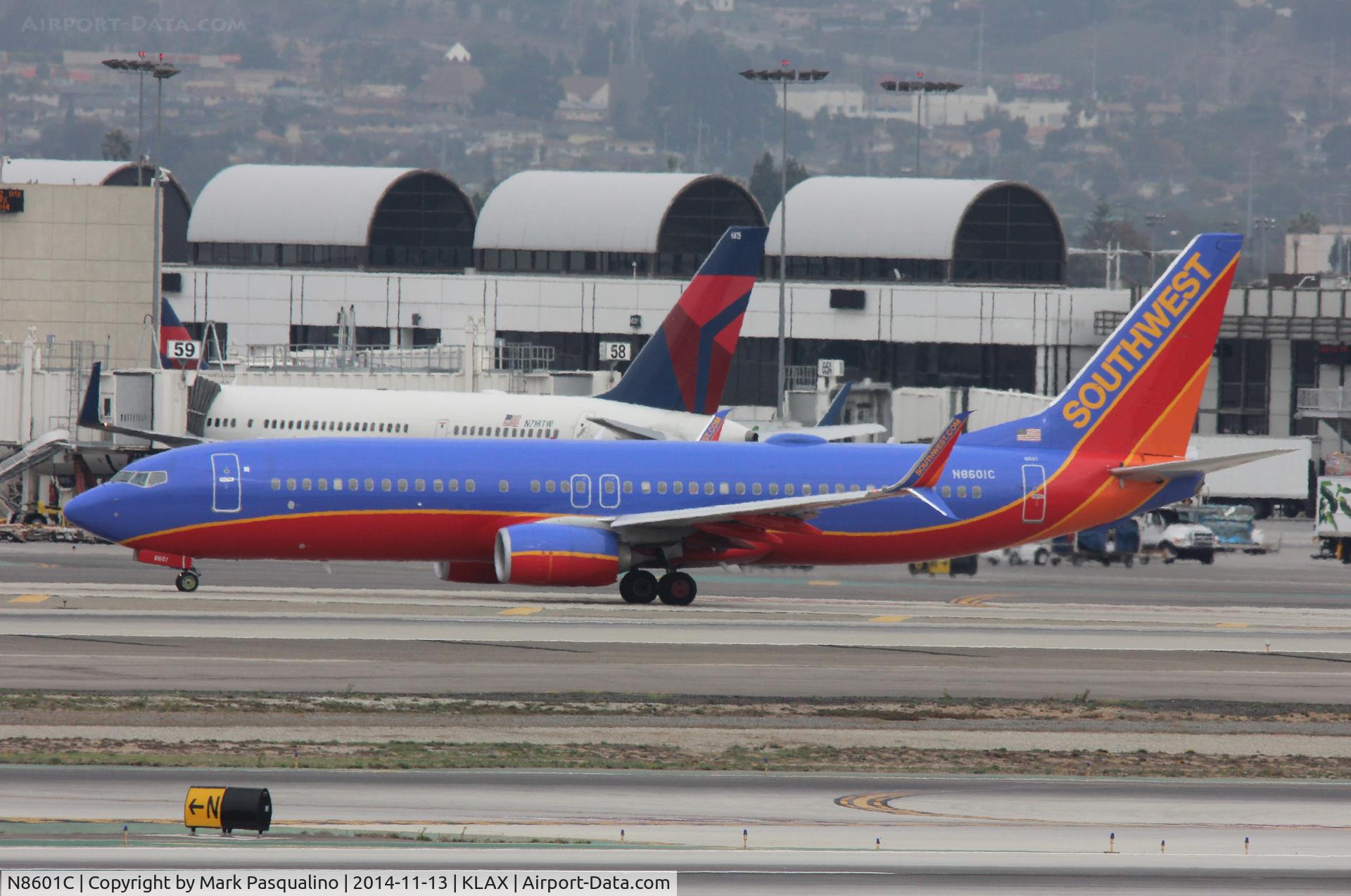 N8601C, 2012 Boeing 737-8H4 C/N 38874, Boeing 737-800