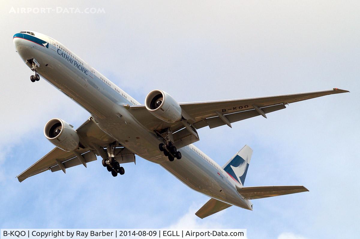 B-KQO, 2014 Boeing 777-367/ER C/N 41757, Boeing 777-367ER [41757] (Cathay Pacific Airways) Home~G 09/08/2014. On approach 27R.