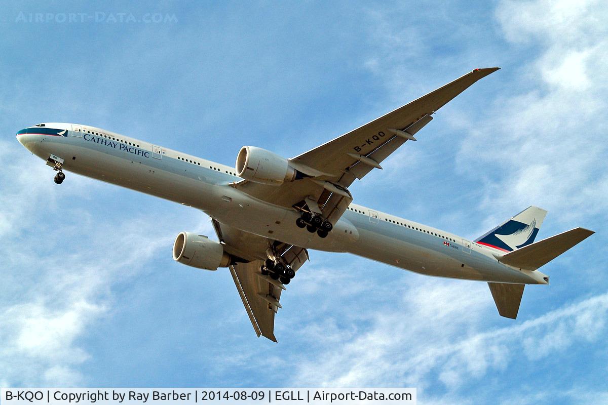 B-KQO, 2014 Boeing 777-367/ER C/N 41757, Boeing 777-367ER [41757] (Cathay Pacific Airways) Home~G 09/08/2014. On approach 27R.