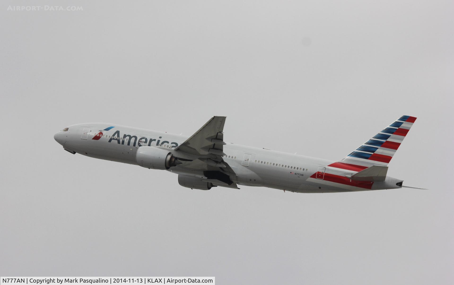 N777AN, 1999 Boeing 777-223 C/N 29585, Boeing 777-200