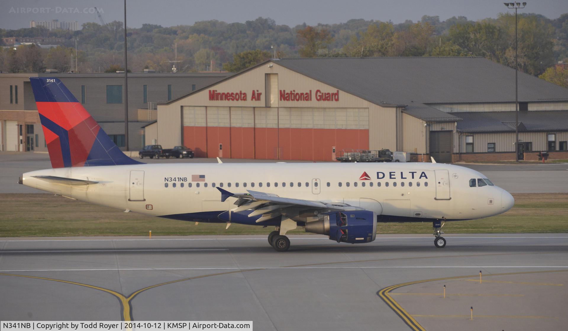 N341NB, 2002 Airbus A319-114 C/N 1738, Arriving at MSP on 12L