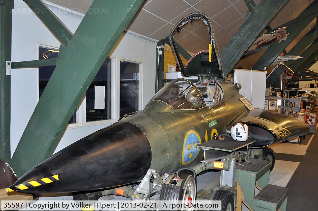 35597, Saab J35F Draken C/N 35-597, at Nykoping
