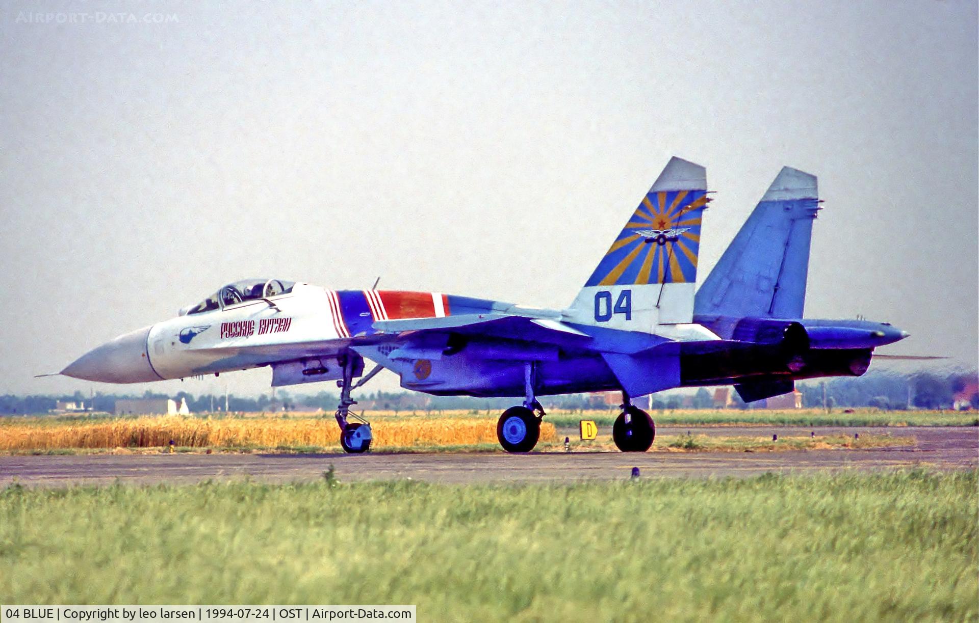 04 BLUE, Sukhoi Su-27A C/N 36911032001, Ostende 24.7.94
