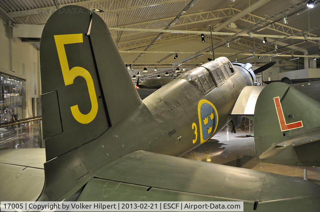 17005, Saab B17BL C/N 17005, at Linkoping