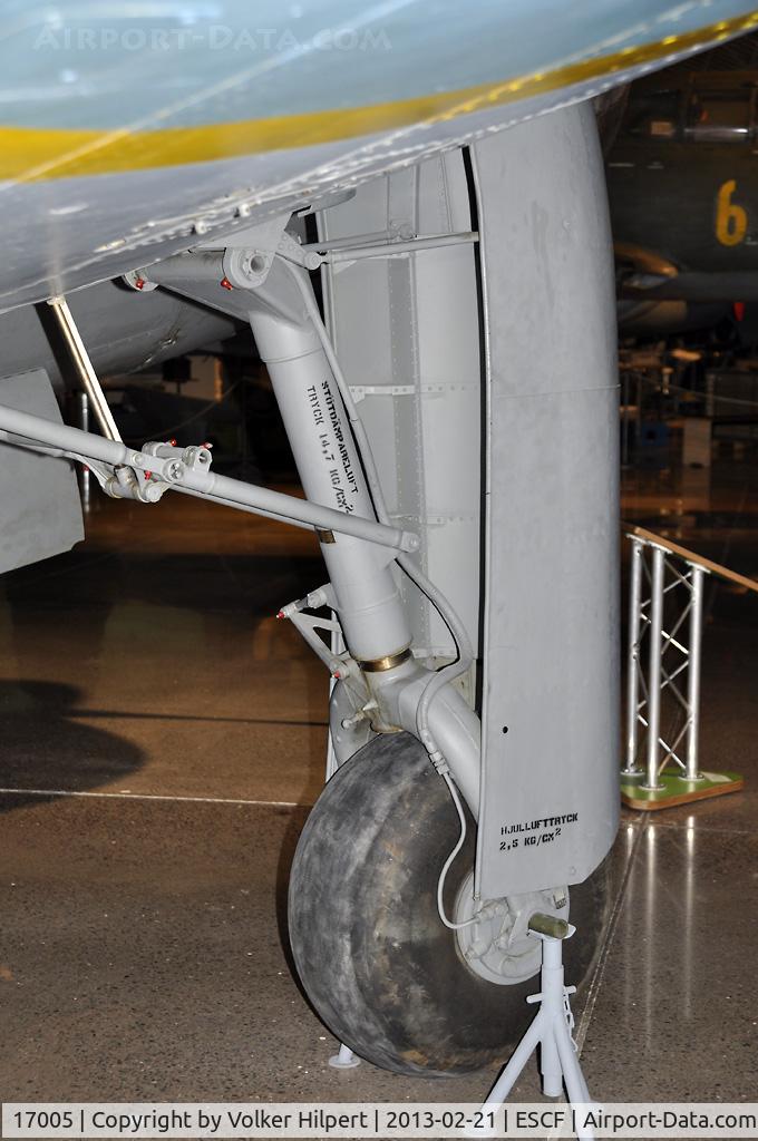 17005, Saab B17BL C/N 17005, at Linkoping