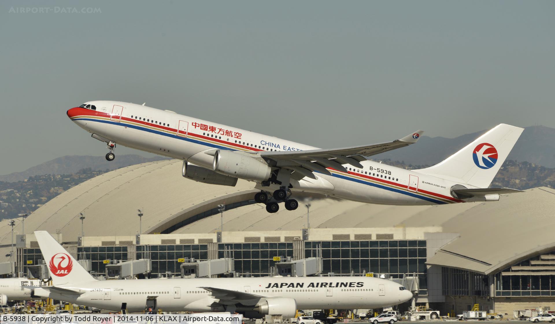 B-5938, 2013 Airbus A330-243 C/N 1479, Departing LAX on 25R