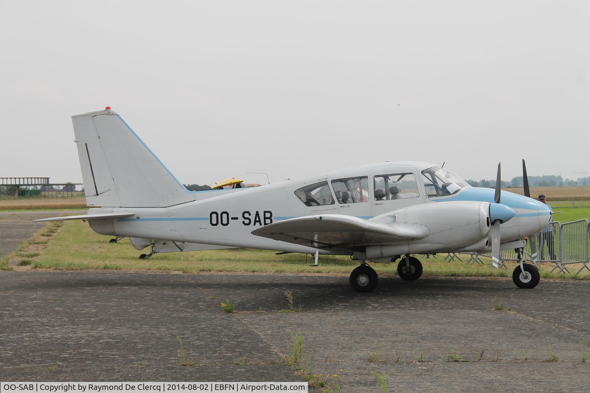 OO-SAB, 1960 Piper PA-23-250 Aztec C/N 27-152, Koksijde Fly-in.