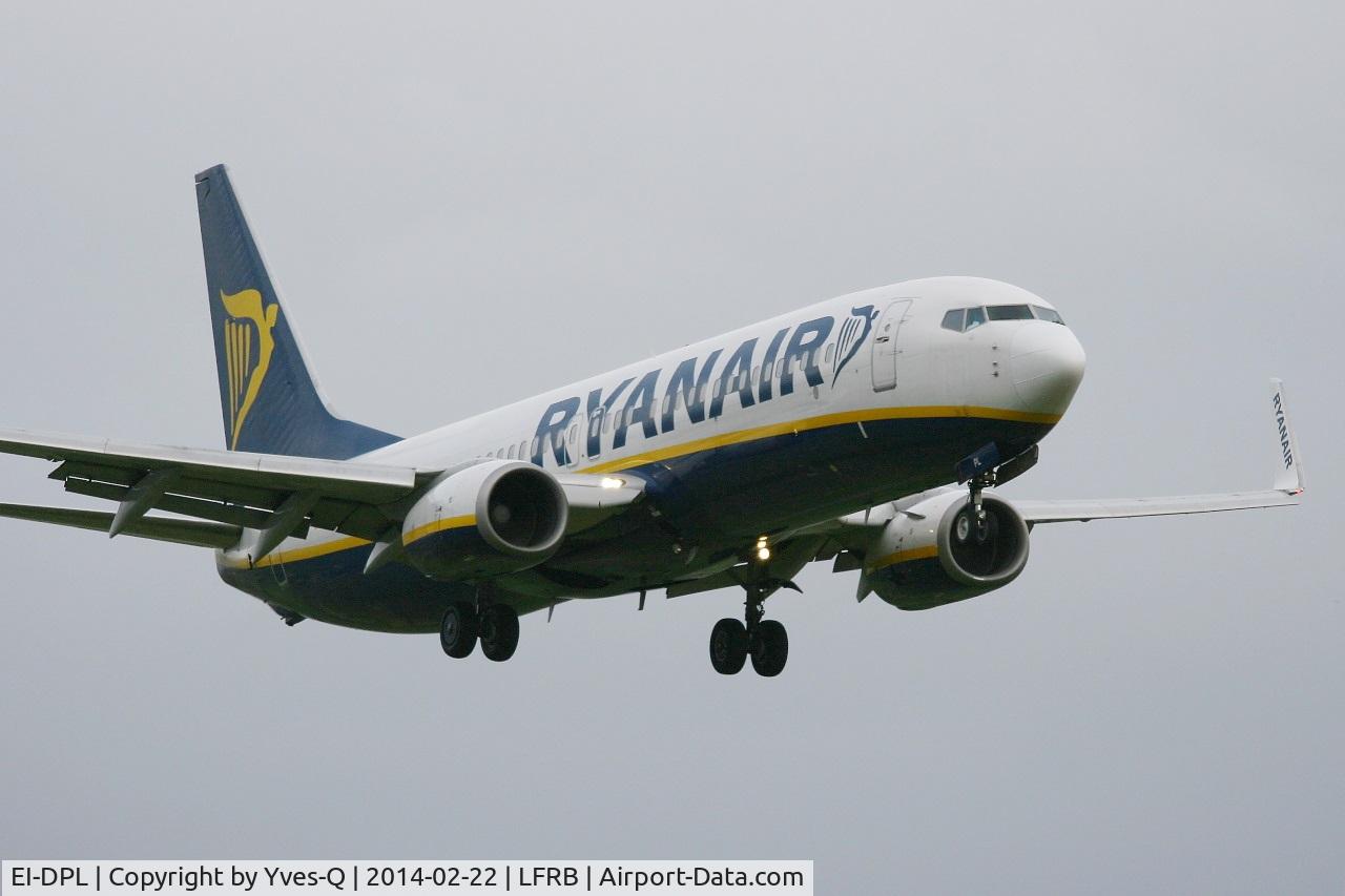 EI-DPL, 2007 Boeing 737-8AS C/N 33611, Boeing 737-8AS, Short approach rwy  25L, Brest-Bretagne airport (LFRB-BES)