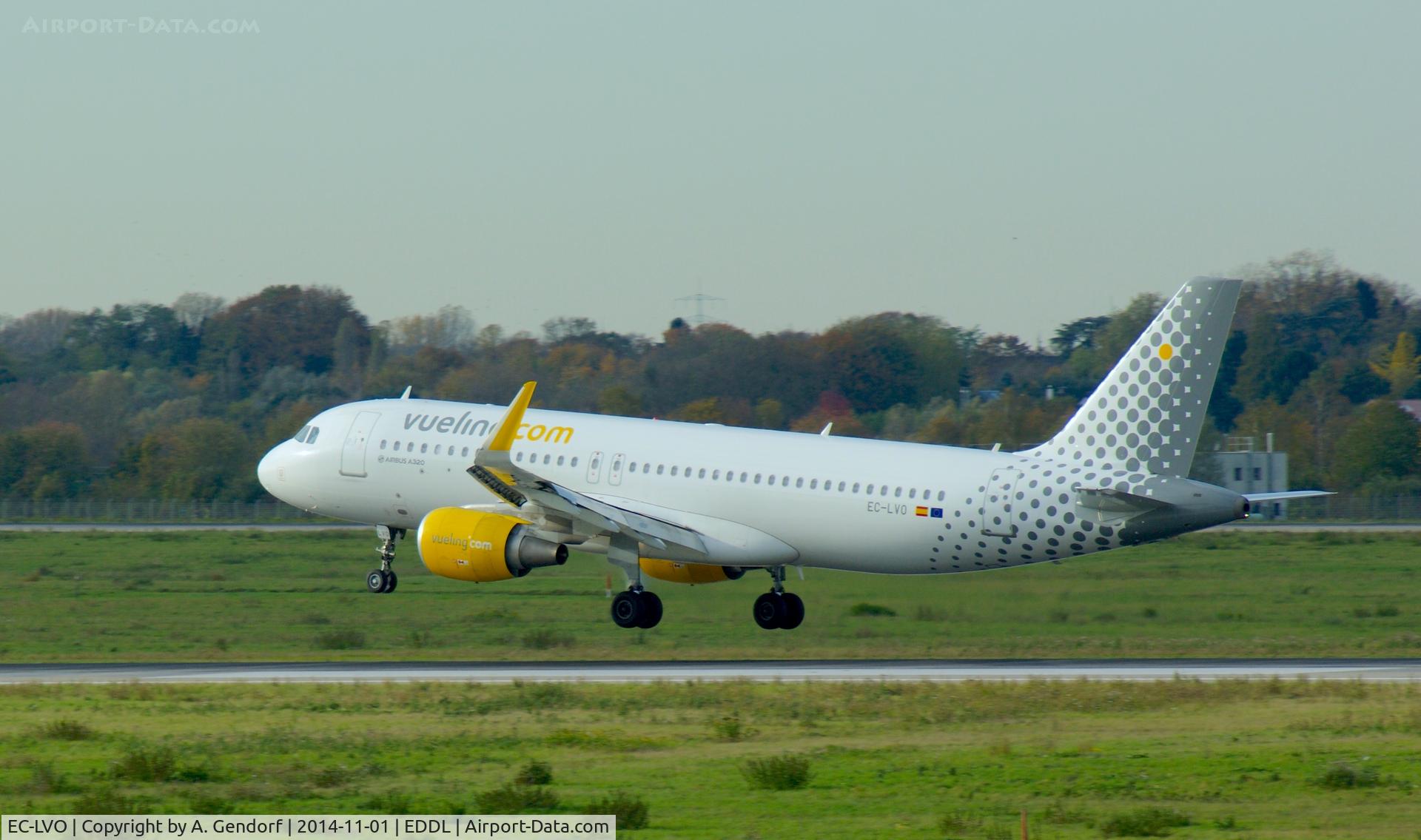 EC-LVO, 2013 Airbus A320-214 C/N 5533, Vueling Airlines, seen here smoothly touching down at Düsseldorf Int'l(EDDL)