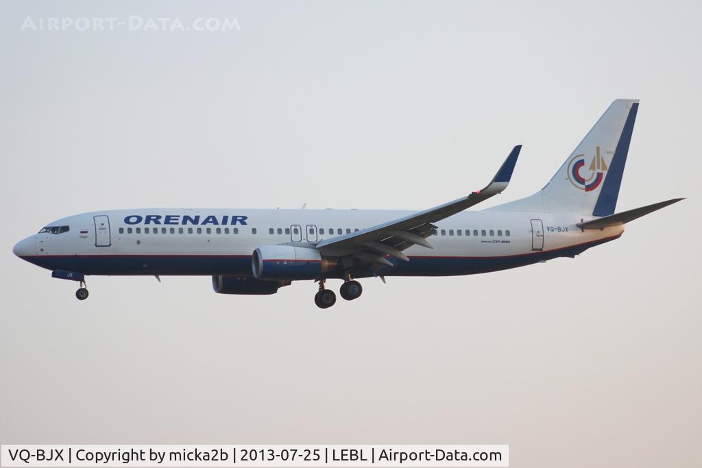 VQ-BJX, 2002 Boeing 737-86N C/N 32735, Landing