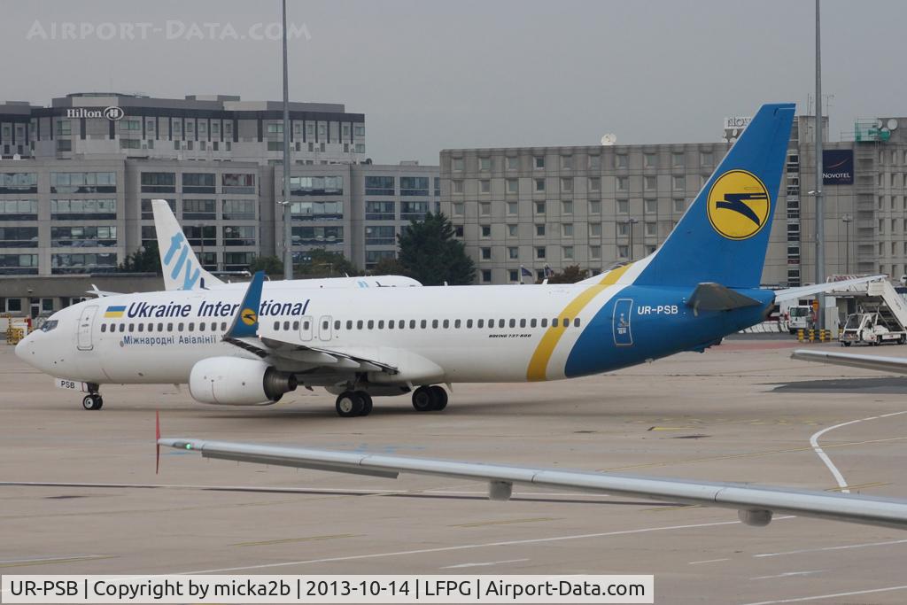 UR-PSB, 2009 Boeing 737-8HX C/N 29654, Taxiing