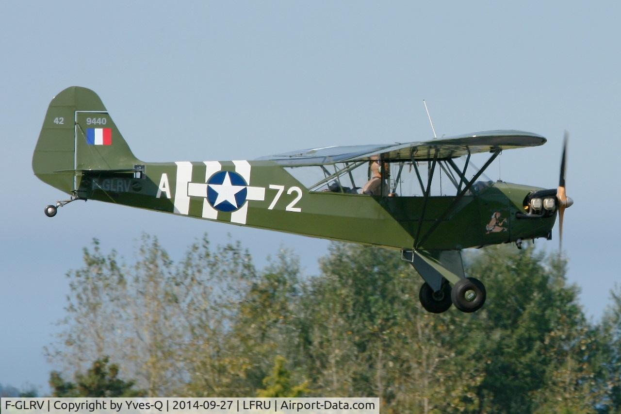 F-GLRV, Piper L-4B Grasshopper C/N 9440, Piper J3C-65, On display, Morlaix-Ploujean airport (LFRU-MXN) air show in september 2014