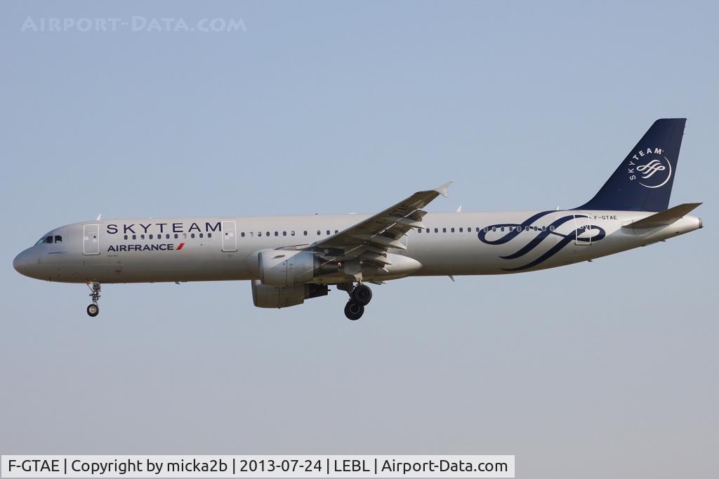 F-GTAE, 1998 Airbus A321-211 C/N 0796, Landing. Scrapped in october 2023.
