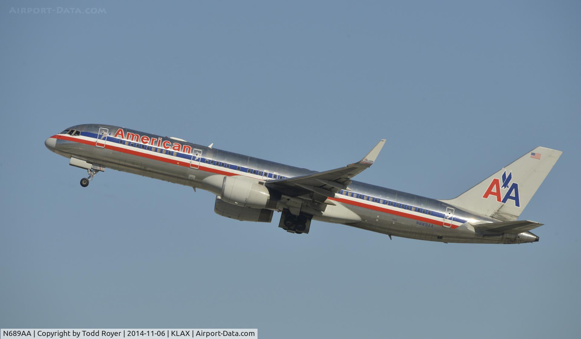 N689AA, 1993 Boeing 757-223 C/N 25731, Departing LAX on 25R