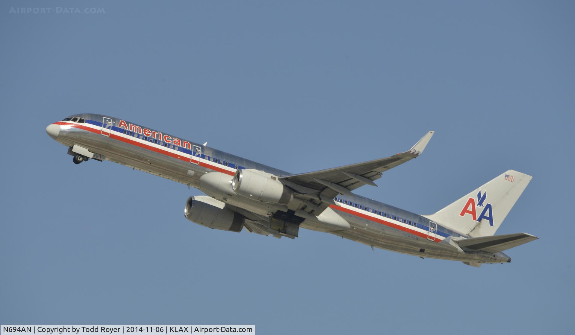 N694AN, 1994 Boeing 757-223 C/N 26974, Departing LAX on 25R