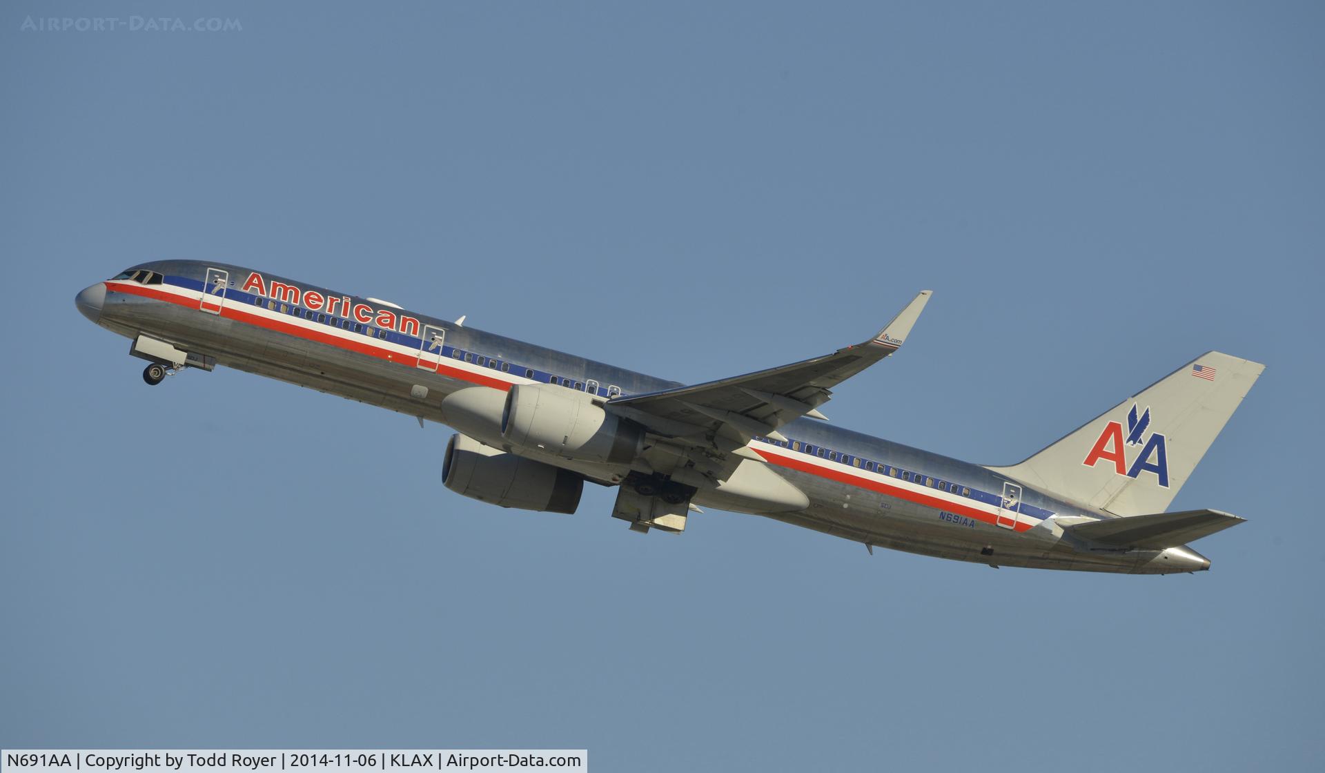 N691AA, 1993 Boeing 757-223 C/N 25697, Departing LAX on 25R