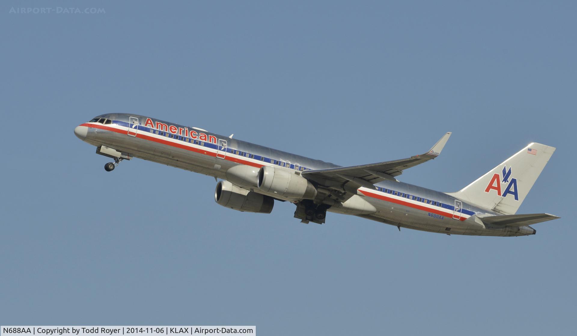 N688AA, 1993 Boeing 757-223 C/N 25730, Departing LAX on 25R