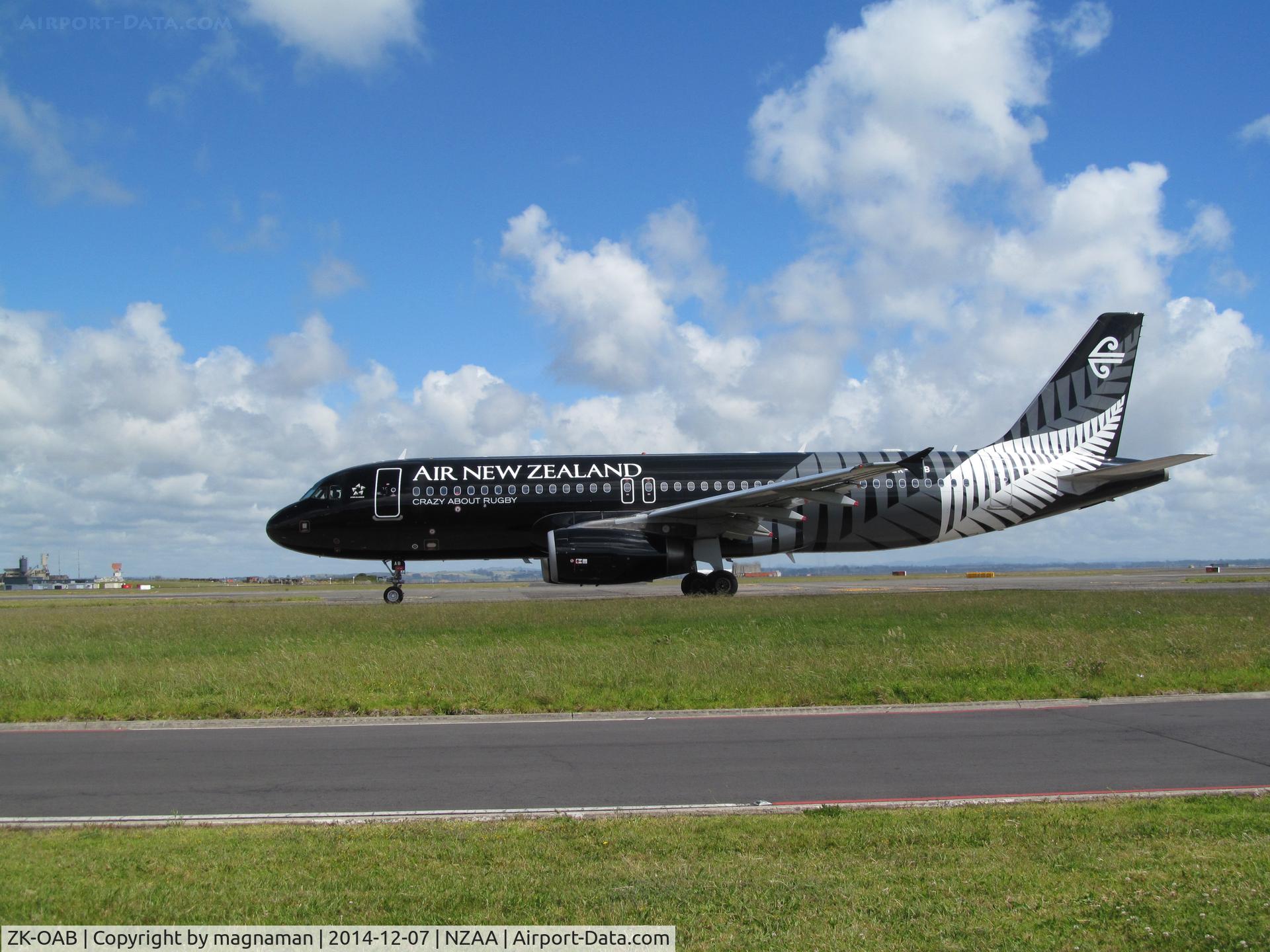 ZK-OAB, 2010 Airbus A320-232 C/N 4553, taxy for departure