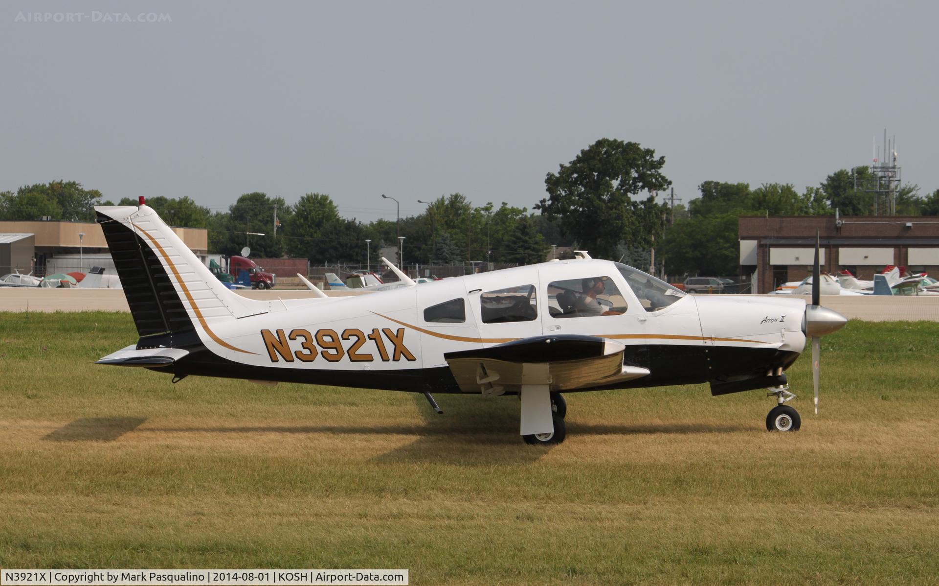 N3921X, 1975 Piper PA-28R-200 C/N 28R-7535353, Piper PA-28R-200