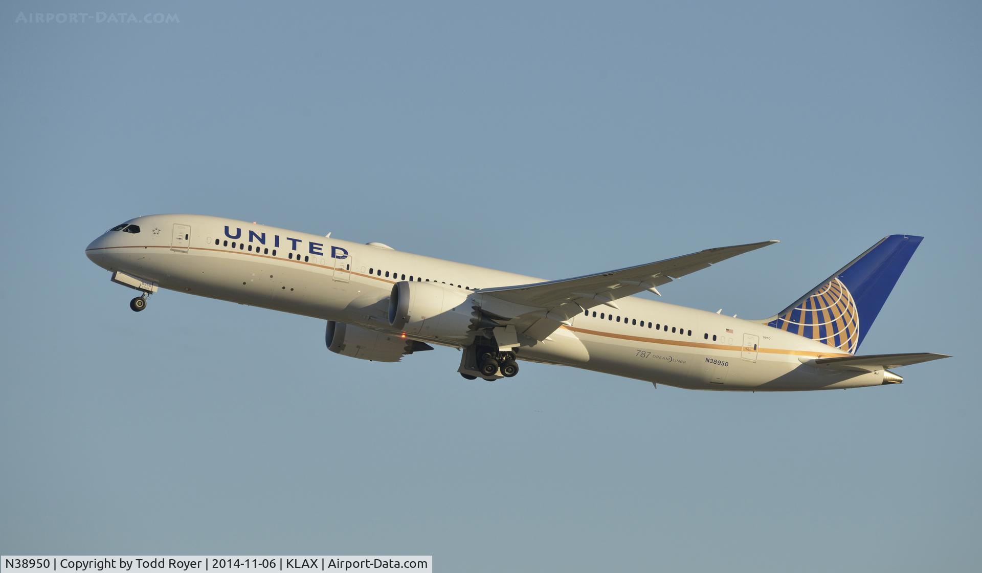 N38950, 2014 Boeing 787-9 Dreamliner Dreamliner C/N 36401, Departing LAX on 25R