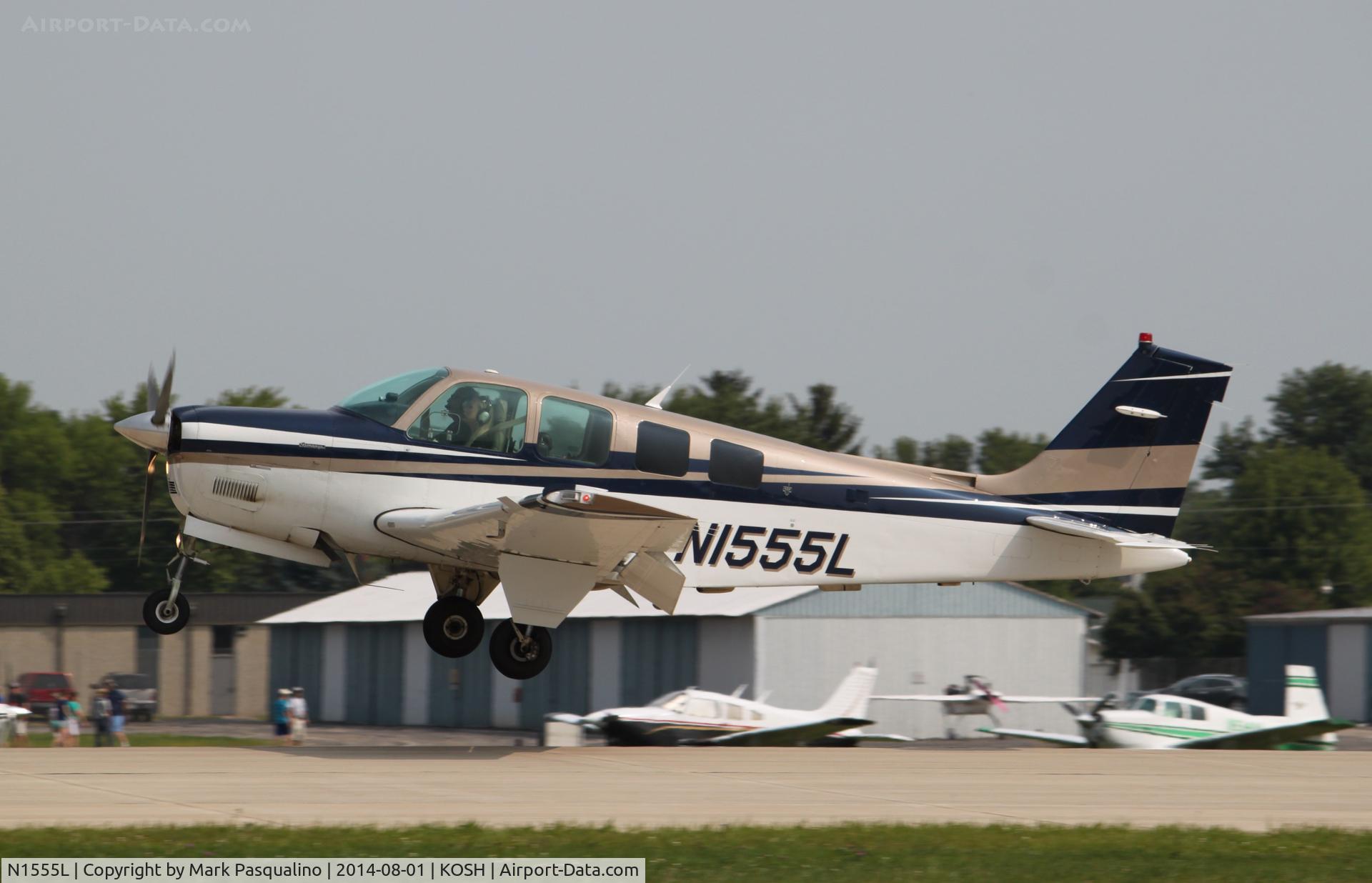 N1555L, 1988 Beech A36 Bonanza 36 C/N E-2419, Beech A36