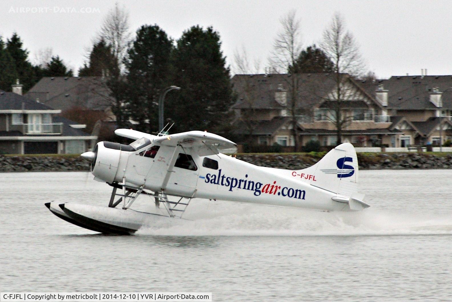 C-FJFL, 1956 De Havilland Canada DHC-2 Beaver Mk.1 C/N 898, In its latest livery.Departure from Fraser River.