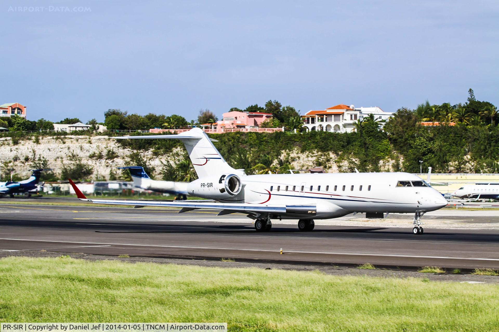 PR-SIR, 2001 Bombardier BD-700-1A10 Global Express C/N 9043, PR-SIR