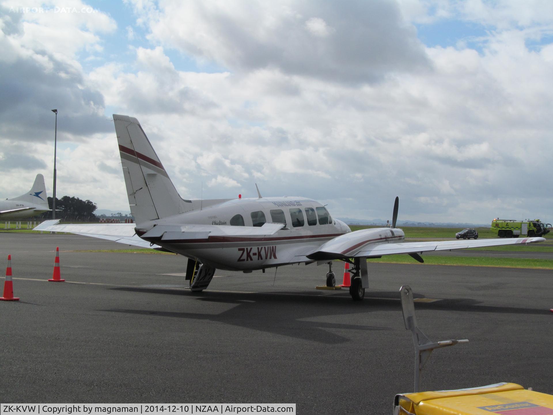 ZK-KVW, Piper PA-31-350 Chieftain C/N 31-7752004, Air ambulance