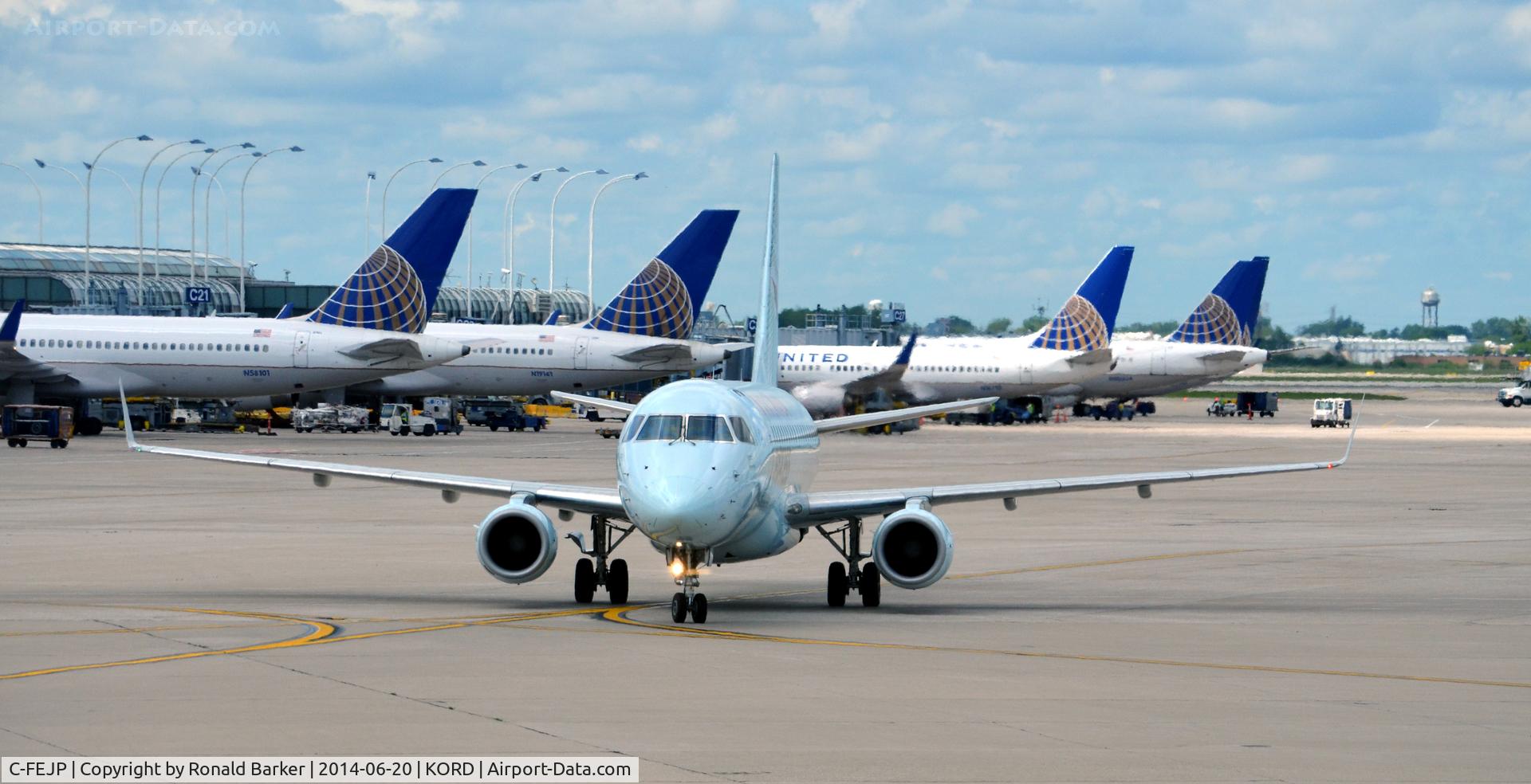 C-FEJP, 2005 Embraer 175SU (ERJ-170-200SU) C/N 17000096, Taxi O'Hare