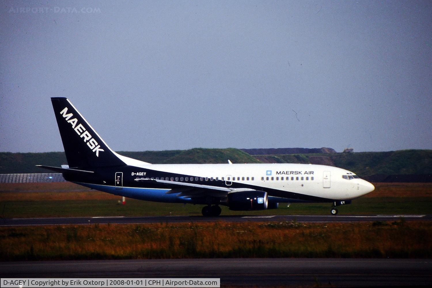 D-AGEY, 2000 Boeing 737-7L9 C/N 28013, D-AGEY in CPH JUL04