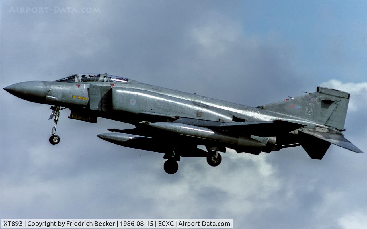 XT893, 1969 McDonnell Douglas Phantom FGR2 C/N 2333/0003, on final at RAF Coningsby