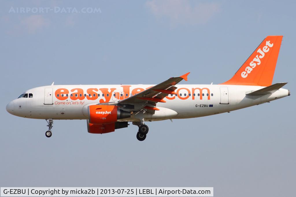 G-EZBU, 2007 Airbus A319-111 C/N 3118, Landing
