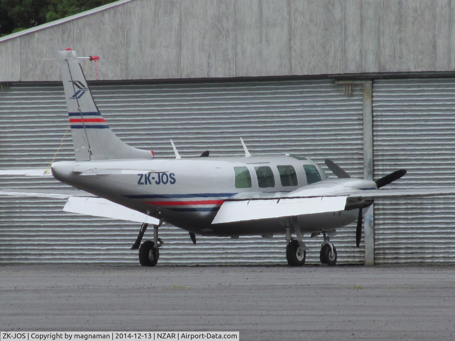 ZK-JOS, Aerostar 601 C/N 61-0361-116, not many of these here