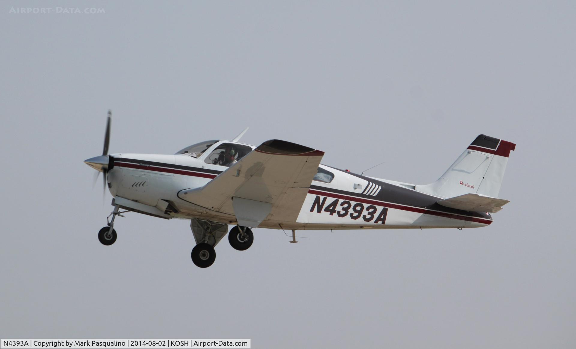 N4393A, 1970 Beech F33A Bonanza C/N CE-300, Beech F33A