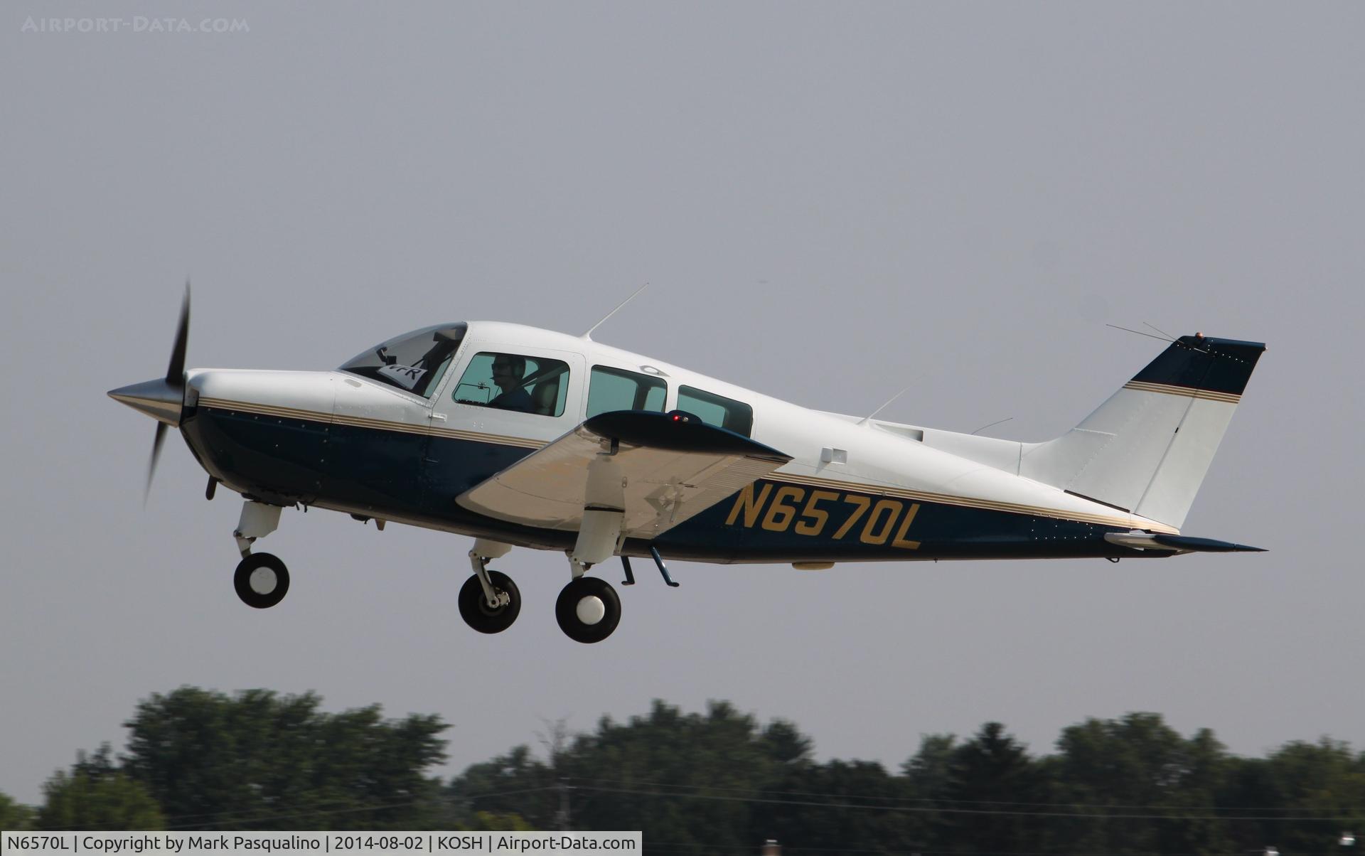 N6570L, 1983 Beech C23 Sundowner 180 C/N M-2379, Beech C23
