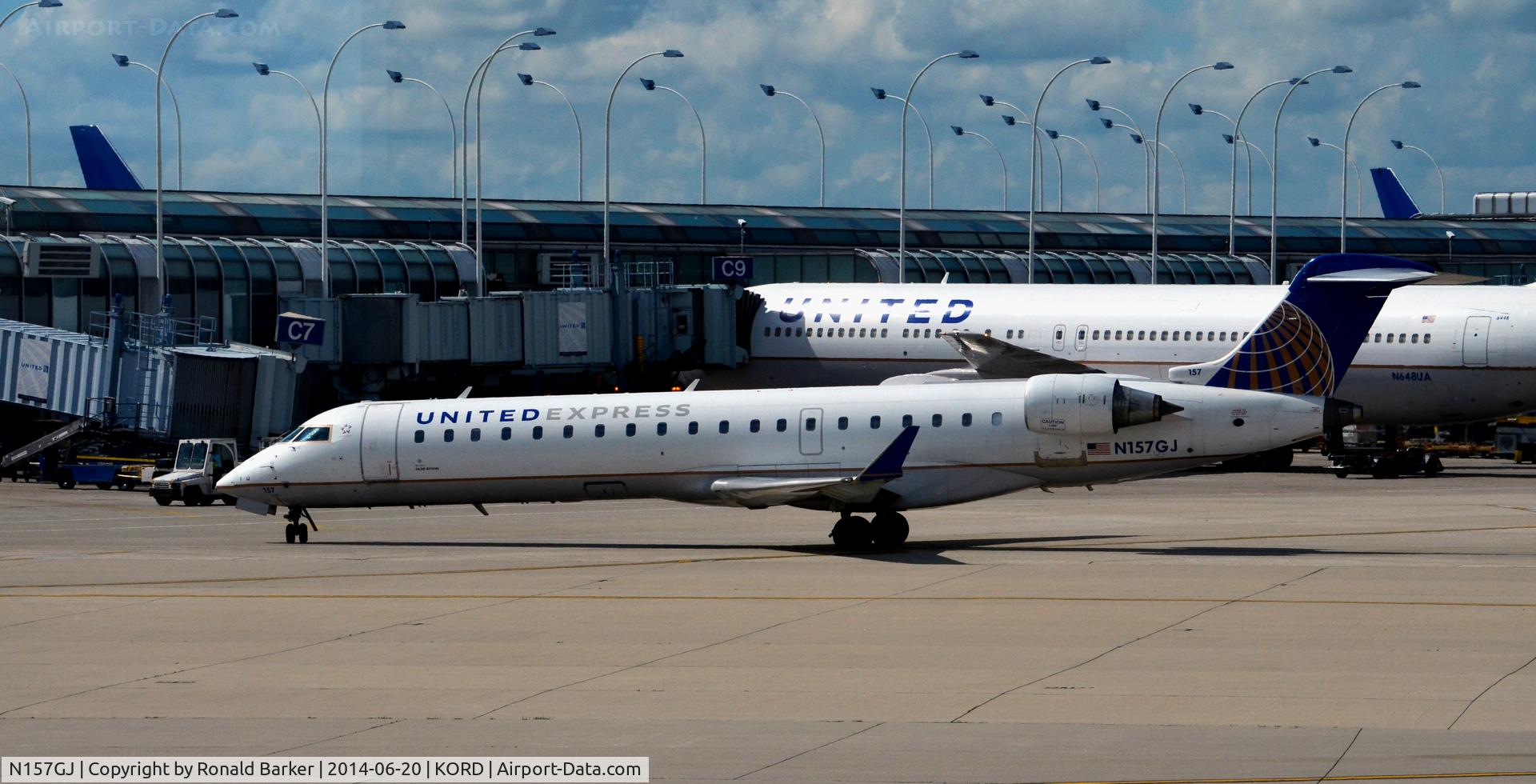 N157GJ, 2005 Bombardier CRJ-702 (CL-600-2C10) Regional Jet C/N 10230, Taxi O'Hare