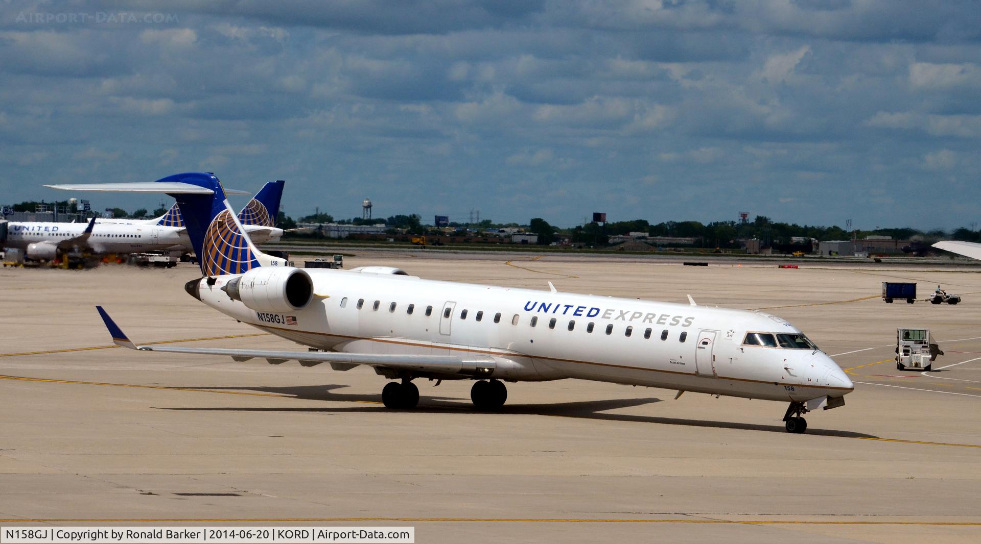 N158GJ, 2005 Bombardier CRJ-702 (CL-600-2C10) Regional Jet C/N 10237, Taxi O'Hare