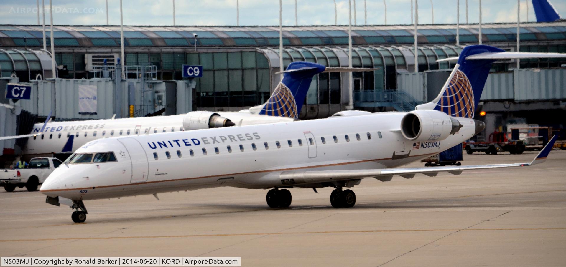 N503MJ, 2002 Bombardier CRJ-700 (CL-600-2C10) Regional Jet C/N 10058, Taxi O'Hare
