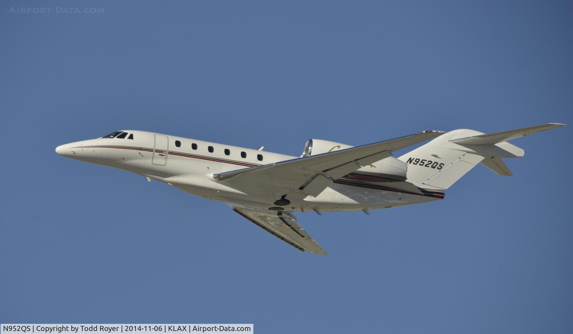 N952QS, 2002 Cessna 750 Citation X Citation X C/N 750-0200, Departing LAX on 25R