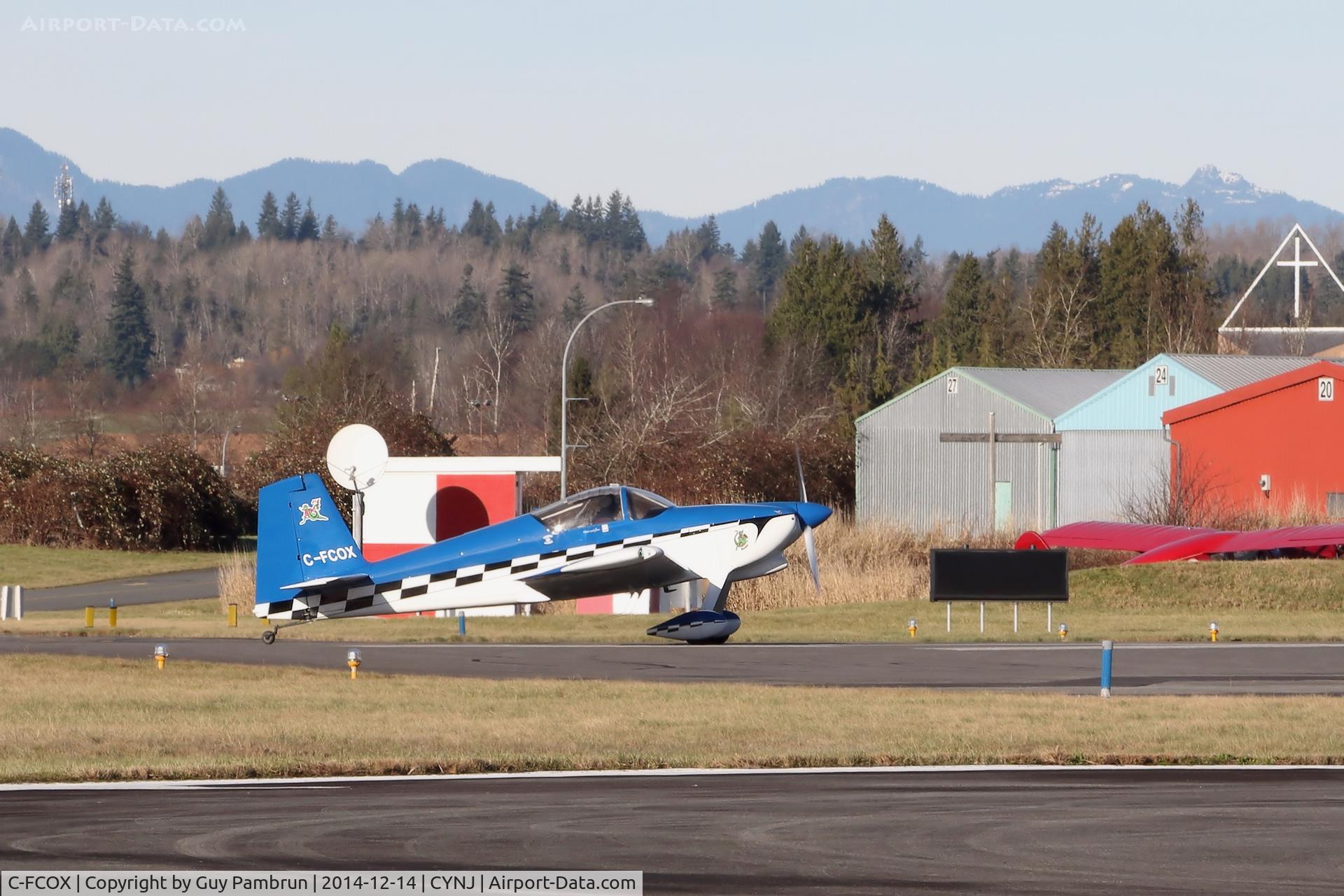 C-FCOX, 2008 Vans RV-7 C/N 71512, Nice paint job