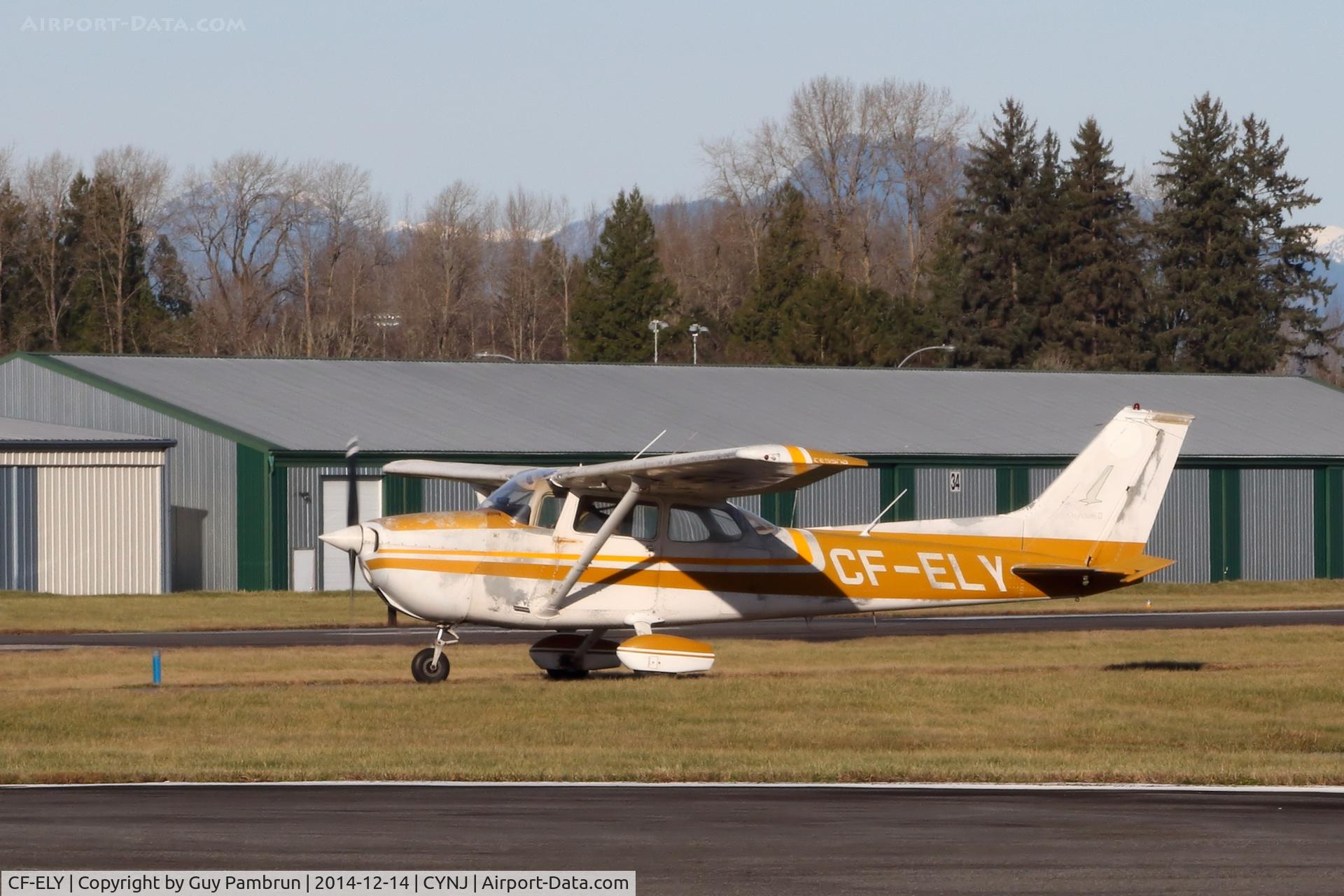 CF-ELY, 1973 Cessna 172M C/N 17262241, Time to put some paint on it.